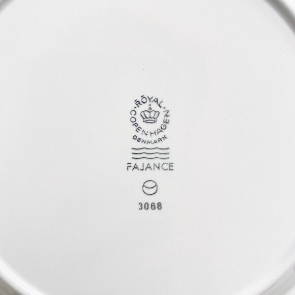 12 x Royal Copenhagen Blåkant Blue Line – Salad plates Salattallerken No 3068 - Picture 8 of 12